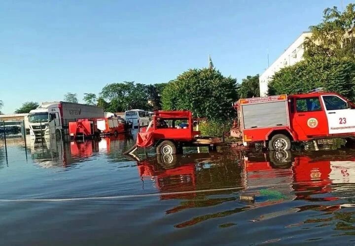 Из-за продолжительных ливней в кубанской столице оказались затоплены многие улицы и дворы