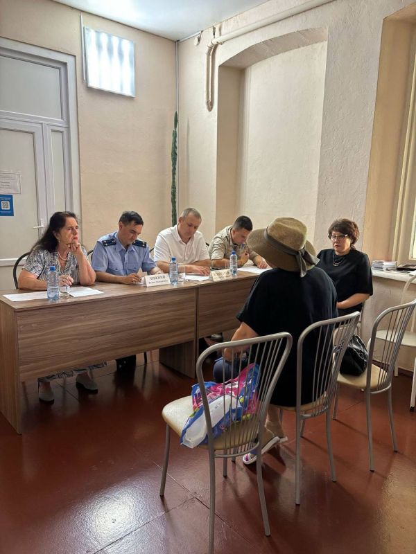 Прокуратурой Приморско-Ахтарского района проведен выездной прием членов семей участников СВО в территориально отдаленном населенном пункте ст. Степной