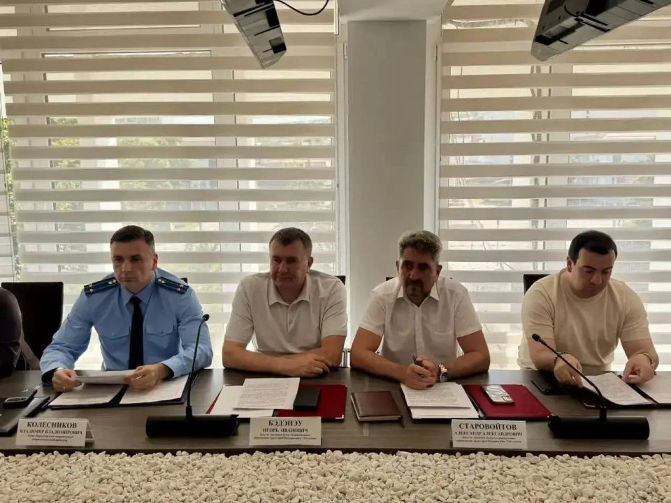 Азово-Черноморским межрайонным природоохранным прокурором принято участие в очередном заседании постоянного комитета городской Думы VIII созыва муниципального образования город-герой Новороссийск