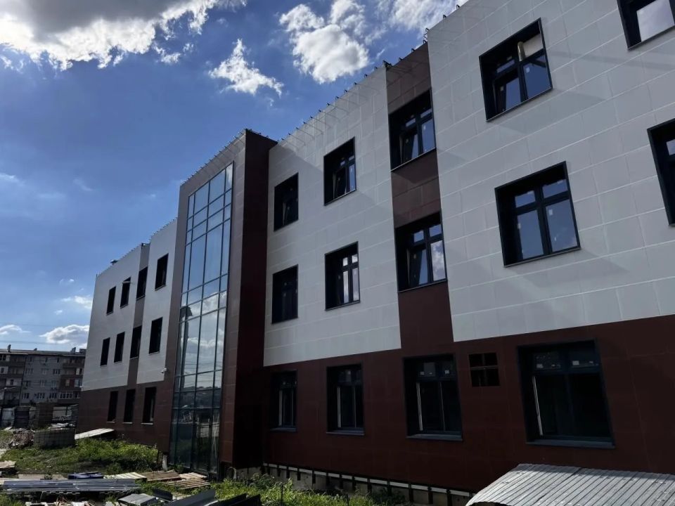 В Краснодаре проверили ход строительства двух поликлиник