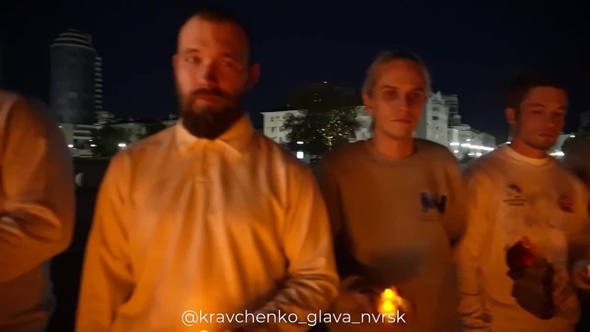 В городе-герое Новороссийске 22 июня зажгли тысячи свечей в память о тех, чьи жизни унесла Великая Отечественная война