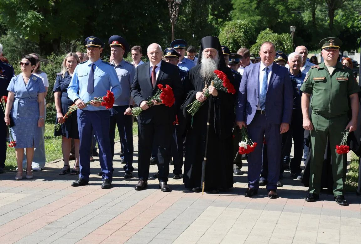 В АРМАВИРЕ ПОЧТИЛИ ПАМЯТЬ ПАВШИХ В ВЕЛИКОЙ ОТЕЧЕСТВЕННОЙ ВОЙНЕ
