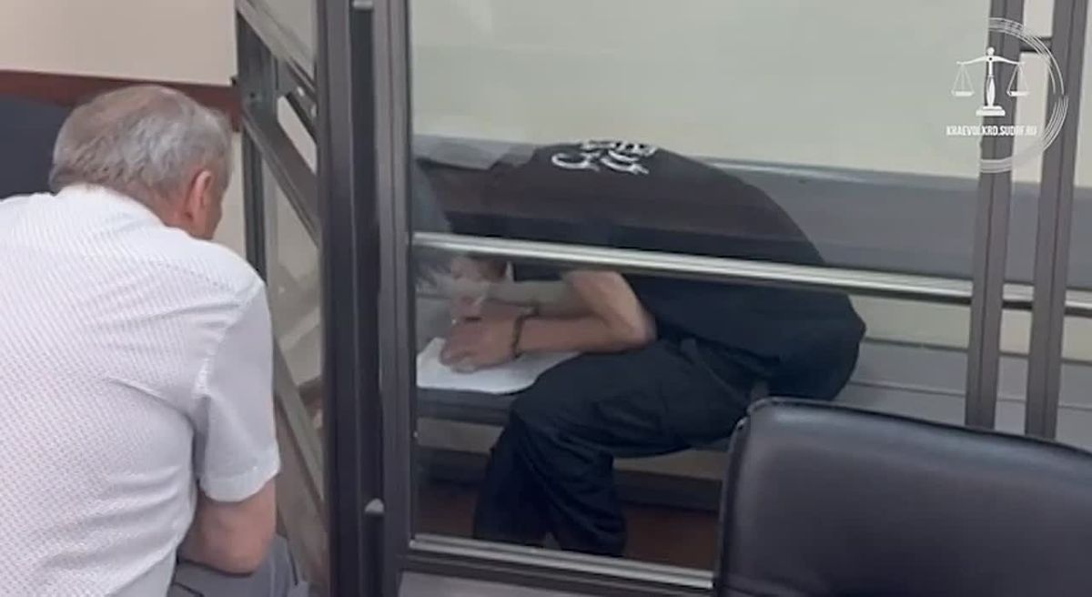 Суд арестовал на два месяца жителя Краснодара, который 20 июня напал с ножом на людей в ТЦ
