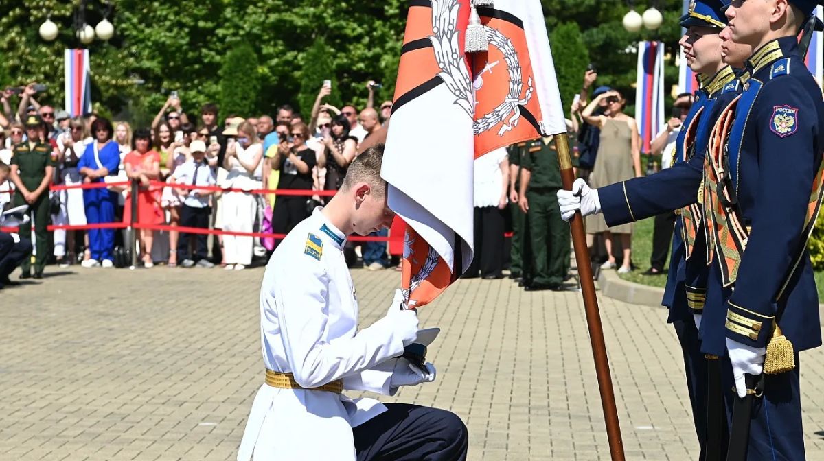 В Краснодарском президентском кадетском училище состоялось торжественное мероприятие, посвящённое юбилейному 10-му выпуску