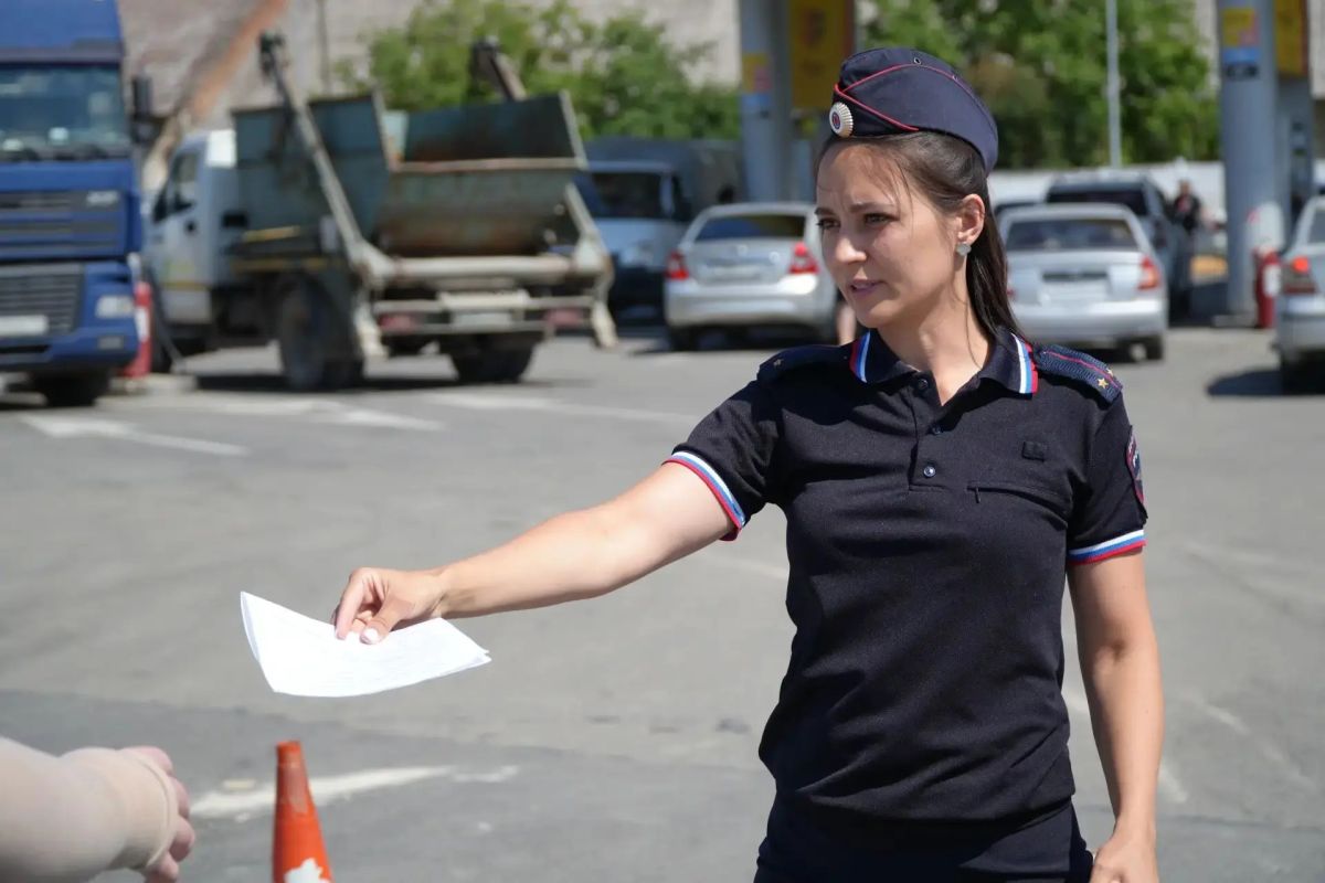 На АЗС Крымского района дежурят полиция, казаки и ветераны СВО