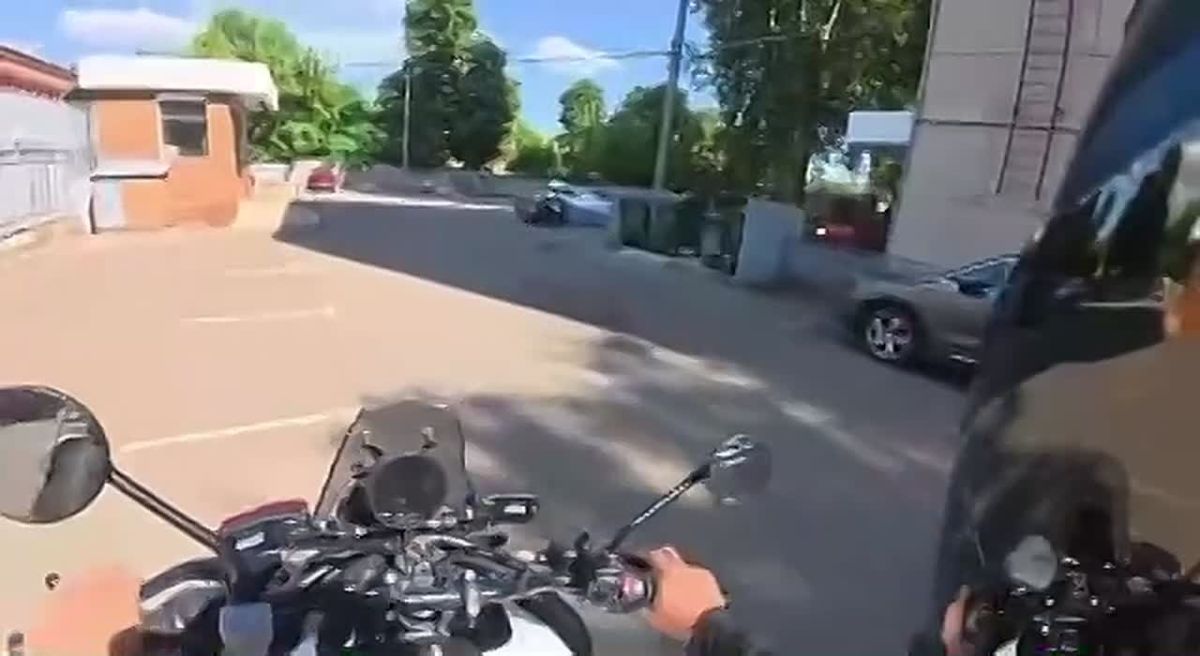 В Краснодаре на улице Красной 19-летний гонщик из ХМАО устроил погоню с полицией