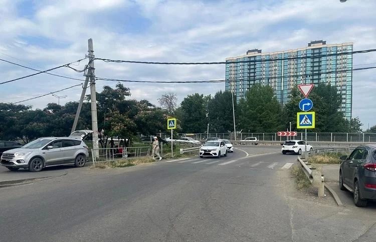 Женщина сбила 8-летнего велосипедиста на пешеходном переходе