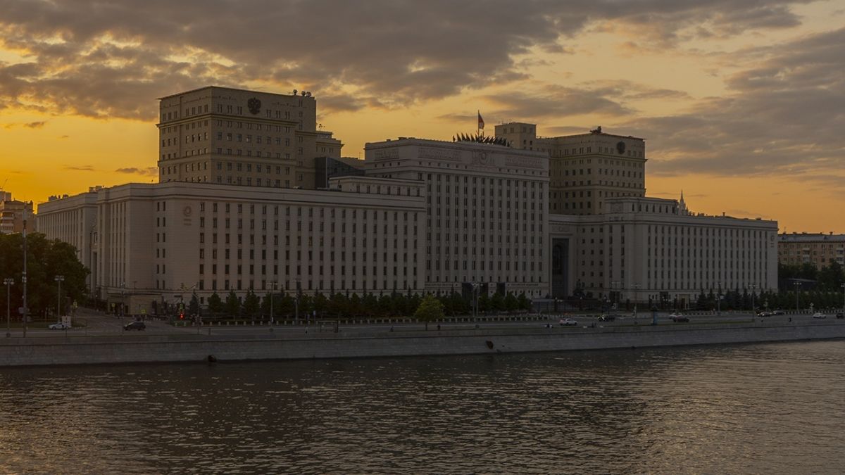 Ночью над регионами России сбили 375 дронов ВСУ