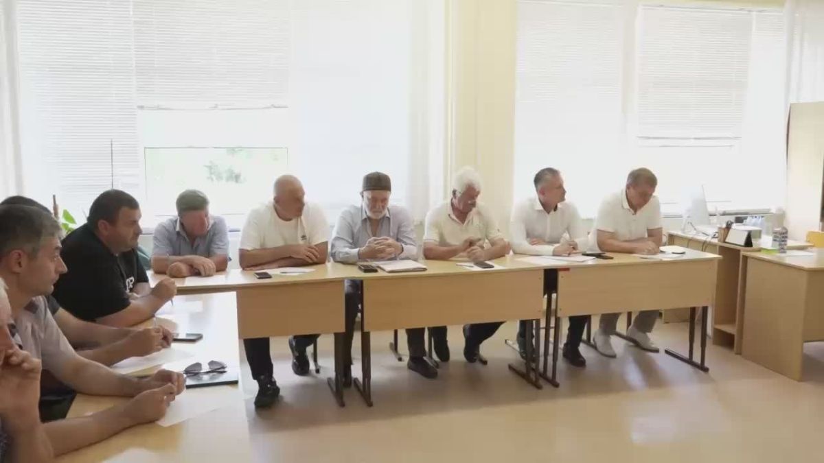 Депутат Государственной Думы Константин Затулин совершил рабочую поездку в Лазаревский район