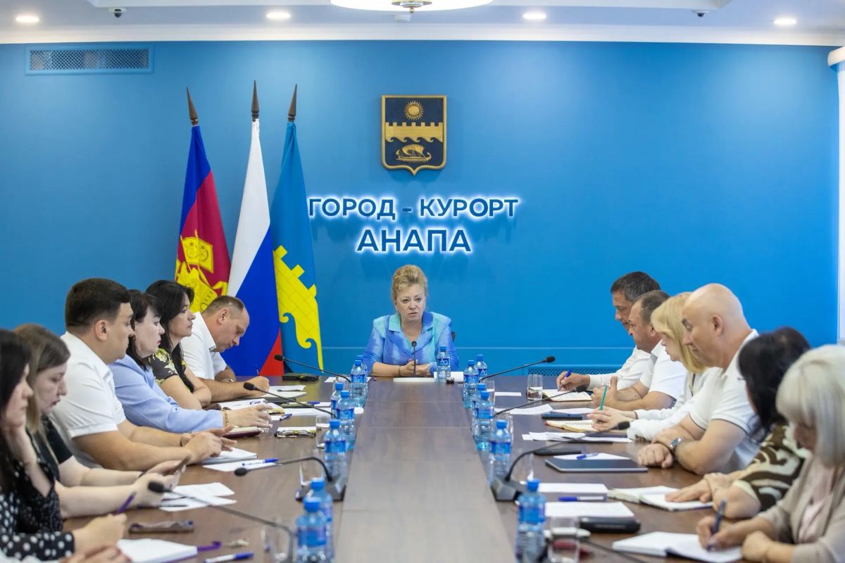 Светлана Маслова провела оперативное совещание