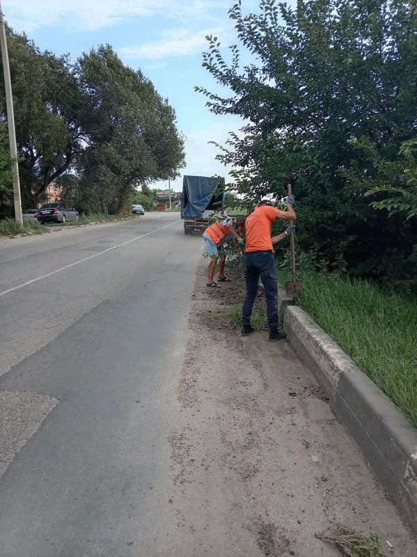 Дождь уже на подходе — сизые тучи заняли почти всё небо над Ейском