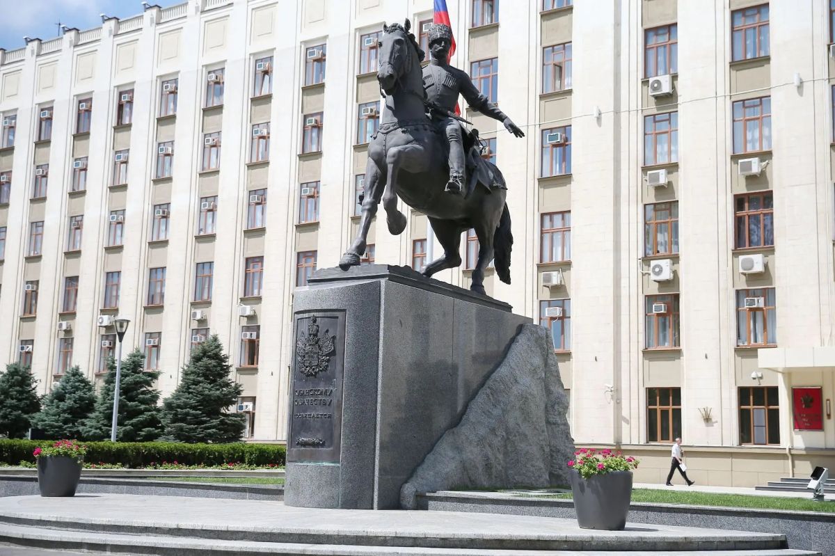 В Лабинском и Мостовском районах заканчивают ремонт участка региональной трассы по нацпроекту