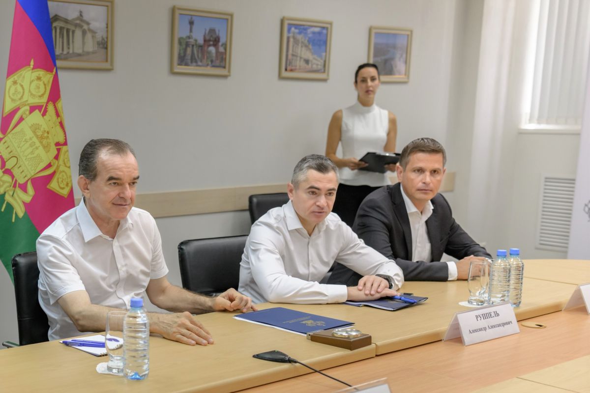 Вениамин Кондратьев посетил предприятие по производству радиоэлектронной продукции