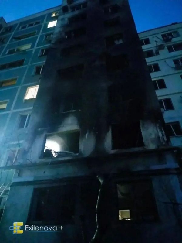 Кадры повреждённых домов в Новороссийске после массированной атаки БПЛА