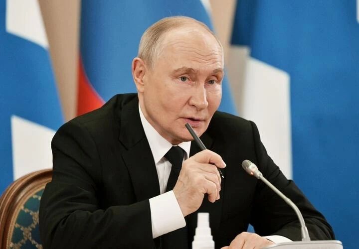 Президент России Владимир Путин заявил о возрастающих рисках для безопасности страны, связанных с экспансией НАТО в Азиатско-Тихоокеанском регионе