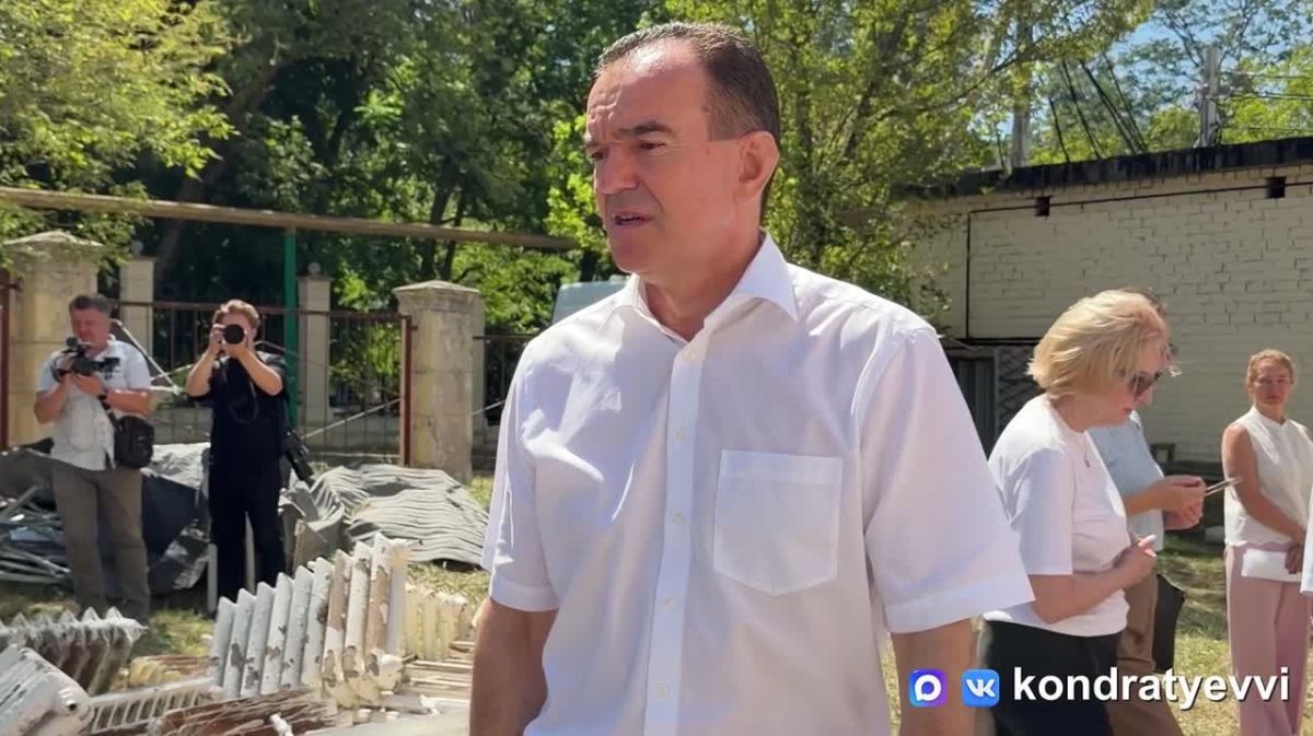 Вениамин Кондратьев: Рабочий день провожу в Новороссийске. Посмотрел, как идут восстановительные работы на поврежденных объектах