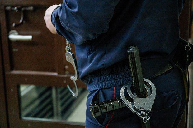 Суд ужесточил до 5 лет наказание экс-помощнику прокурора Адлерского района Сочи Фицкому