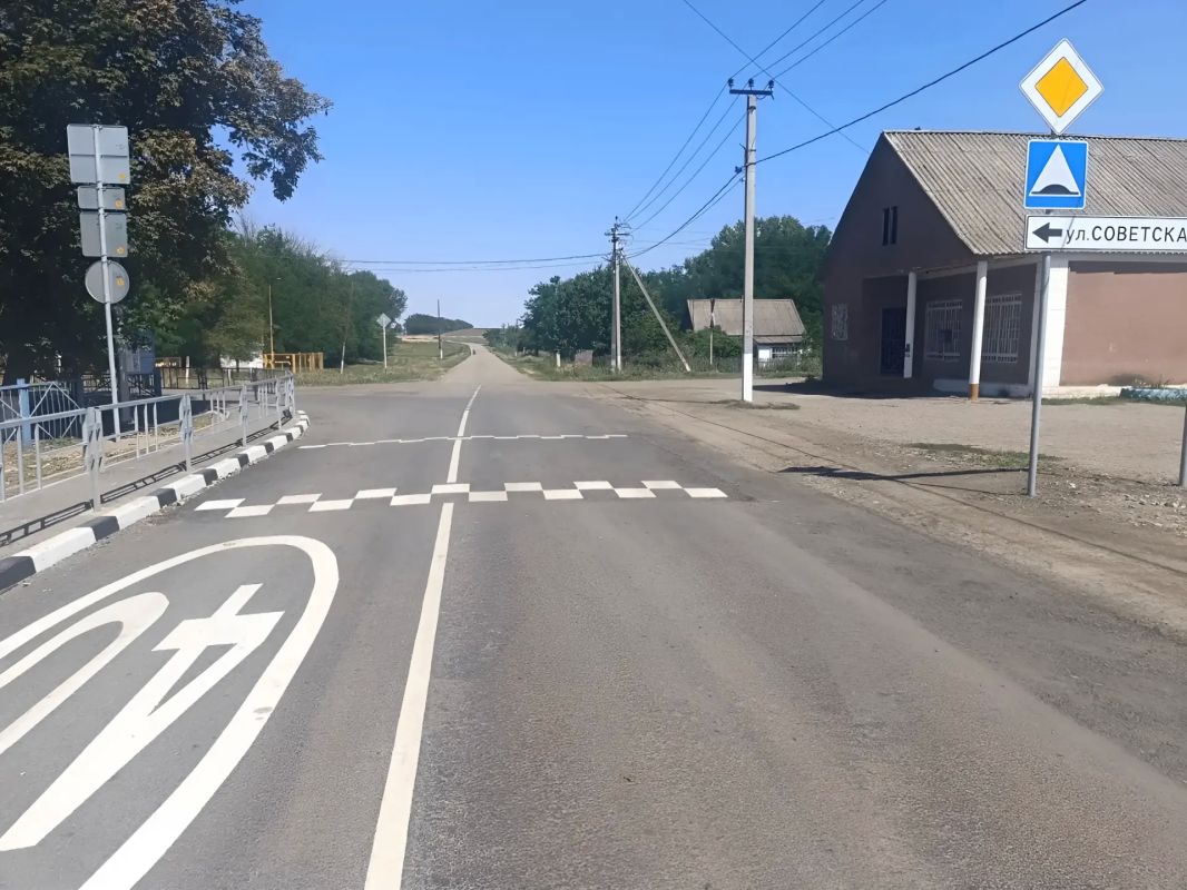 В Новопокровском районе отремонтировали участок автодороги