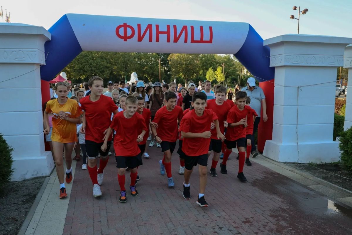 В АРМАВИРЕ СОСТОИТСЯ ЛЕГКОАТЛЕТИЧЕСКИЙ ЗАБЕГ ДЛЯ БУДУЩИХ ПЕРВОКЛАССНИКОВ