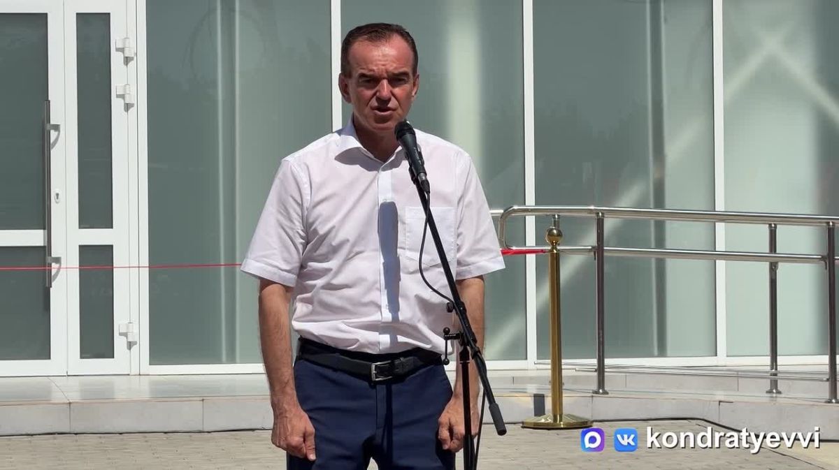 Вениамин Кондратьев: В станице Крыловской Ленинградского округа открыли модульный зал для занятий гиревым спортом. Сегодня подобные объекты строим по всему краю
