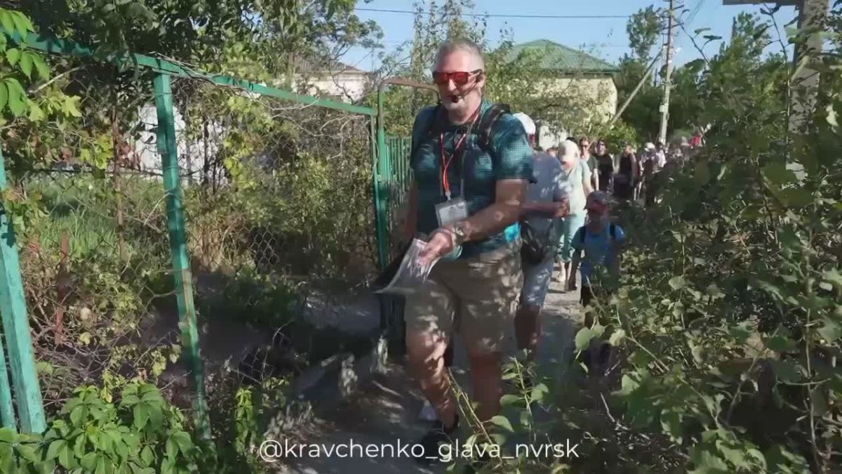 Андрей Кравченко: 45 новороссийцев накануне государственного праздника отправились в патриотический поход на гору Черепаха