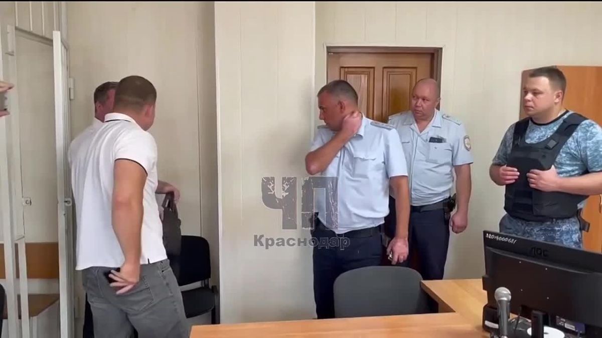 Кадры ареста Александра Нестеренко в зале суда опубликовали краснодарские паблики