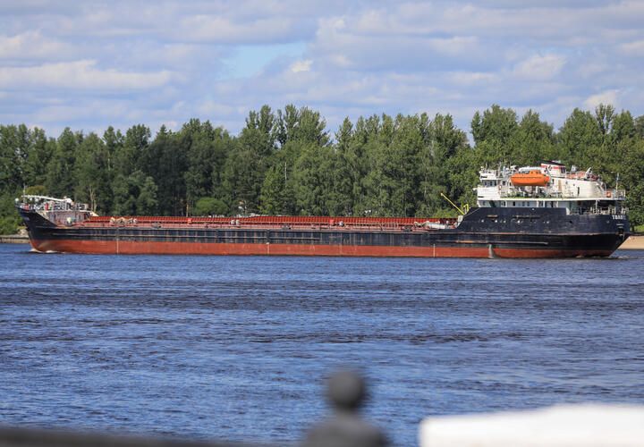 ВСУ атаковали грузовой паром в Черном море на подходе к Туапсе