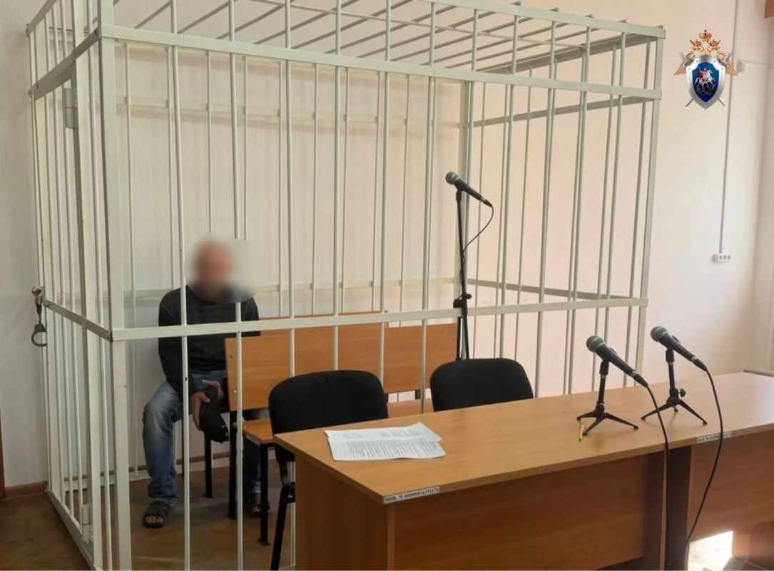 По ходатайству следователя СКР по краю мужчине, обвиняемому в убийстве знакомого в Гулькевичском районе (ч.1 ст.105 УК РФ) судом избрана мера пресечения в виде заключения под стражу сроком до 25 октября 2026 года