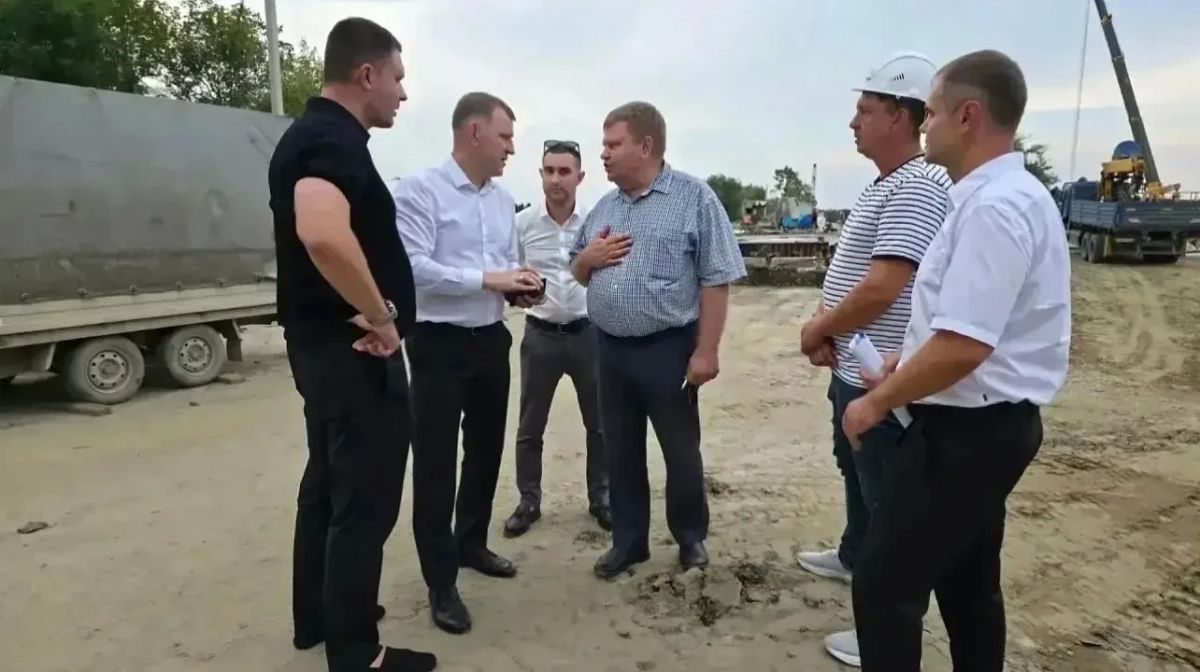 Евгений Наумов проверил ход реконструкции Фадеевского путепровода