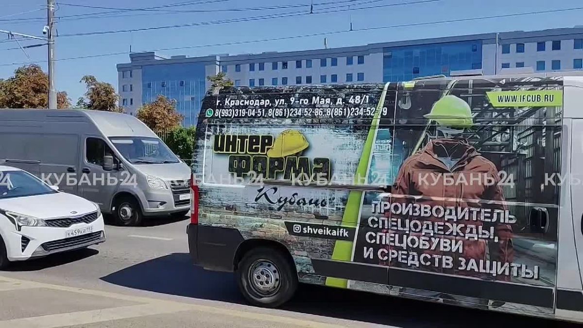 Движение трамваев в обе стороны остановилось на улице Солнечной в Краснодаре