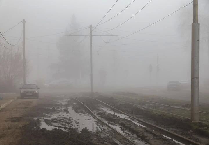 Поезд «Печора — Новороссийск» столкнулся с комбайном