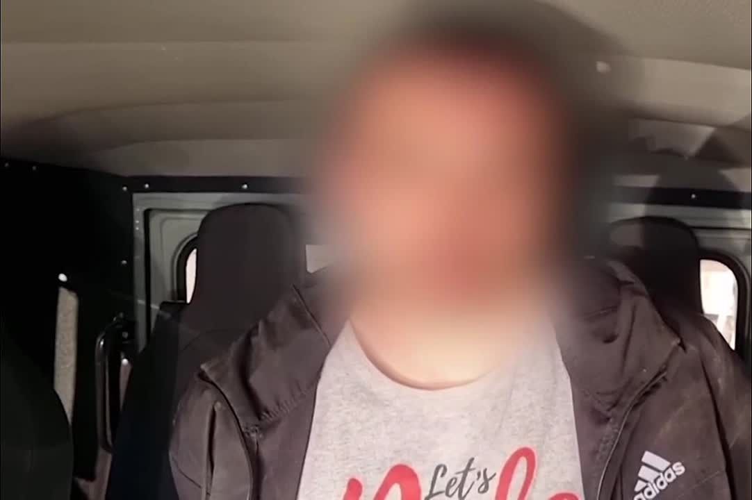 ФСБ задержала мужчину, который поджёг станцию сотовой связи по заданию военной разведки Украины