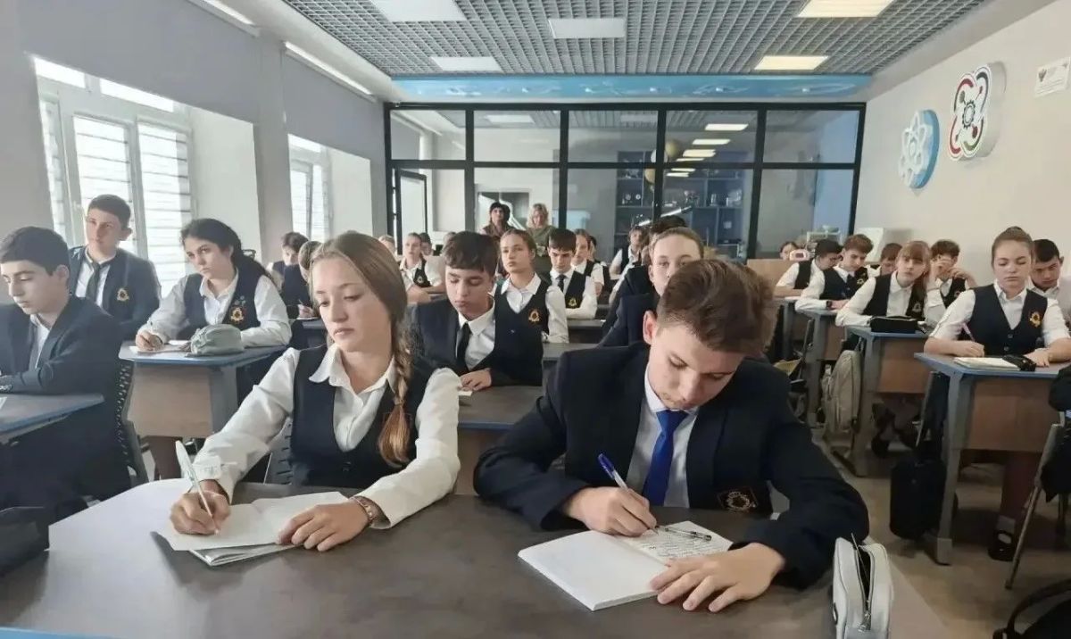 Более 1500 школьников Кубани присоединились к циклу лекций «Коды Курчатова»
