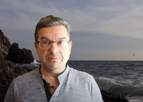 Михаил Онуфриенко: Несколько дней назад комкор «Азова» снялся в Святогорске в рекламном ролике с рассказом о том, что город является тыловым районом для его боевиков
