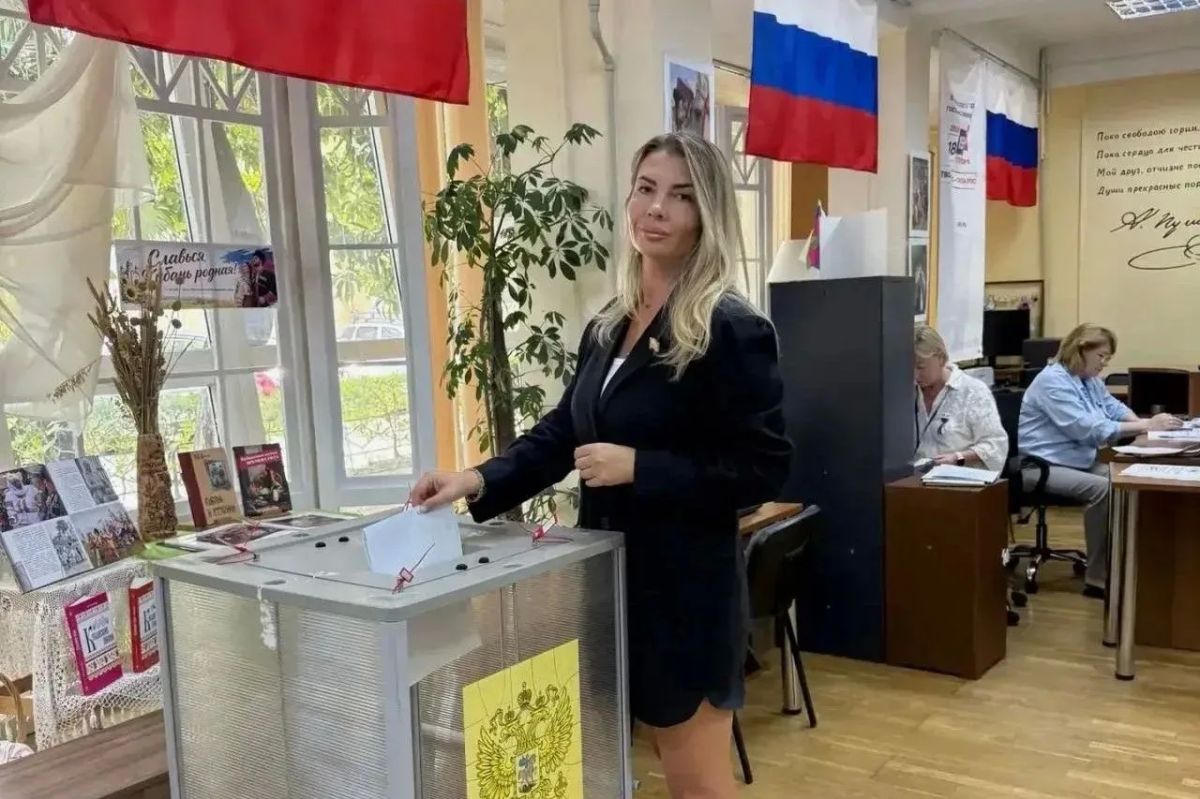 В голосовании на выборах в Государственную Думу РФ девятого созыва принимают участие депутаты Городского Собрания Сочи