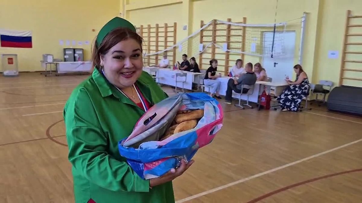 Выборы в Краснодаре: от домашних пирожков до книжной выставки