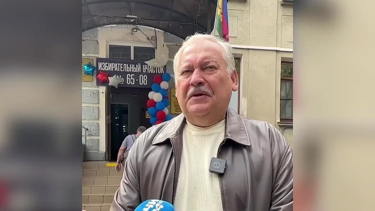 Депутат Государственной Думы РФ Константин Затулин проголосовал на выборах в Сочи