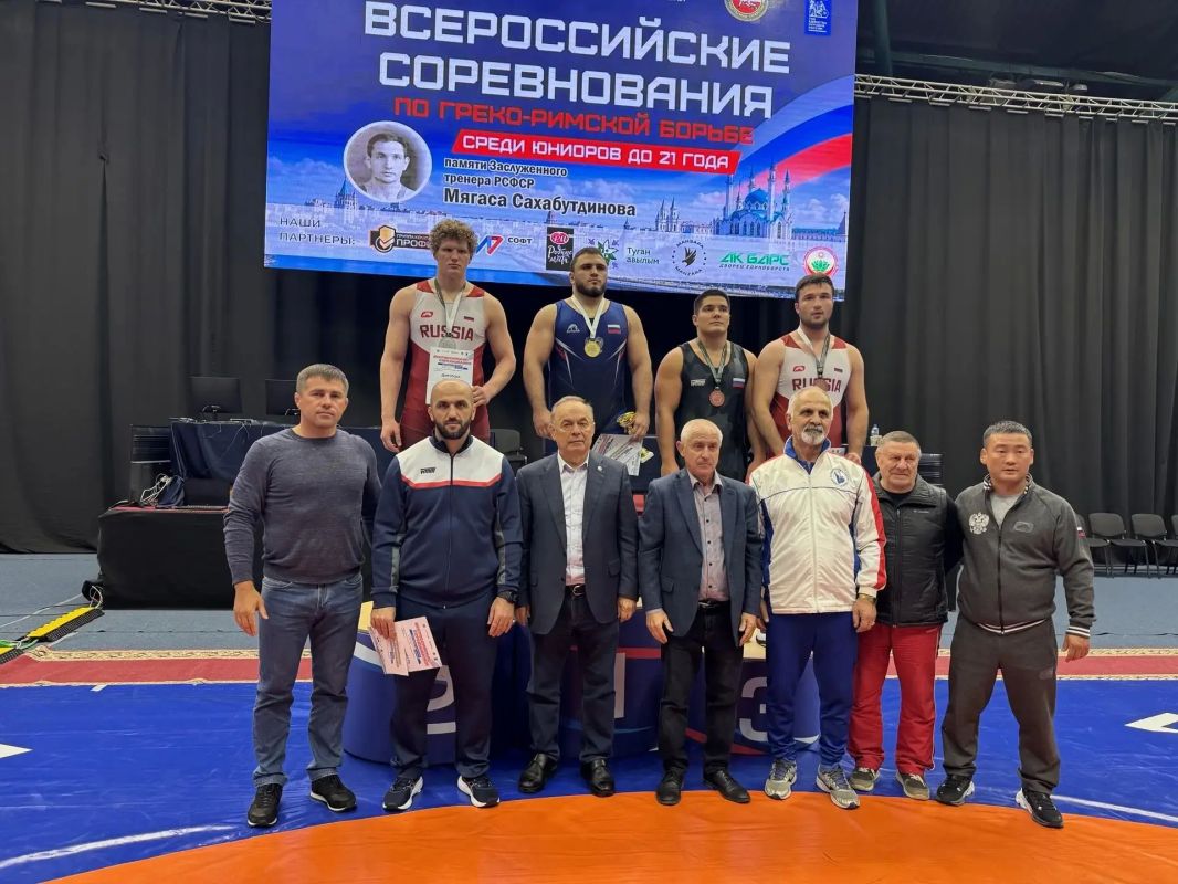 Новые победы на ковре. «Путь к этим соревнованиям был непростым: ребята пахали каждый день - по две тренировки, сборы, оттачивание техники