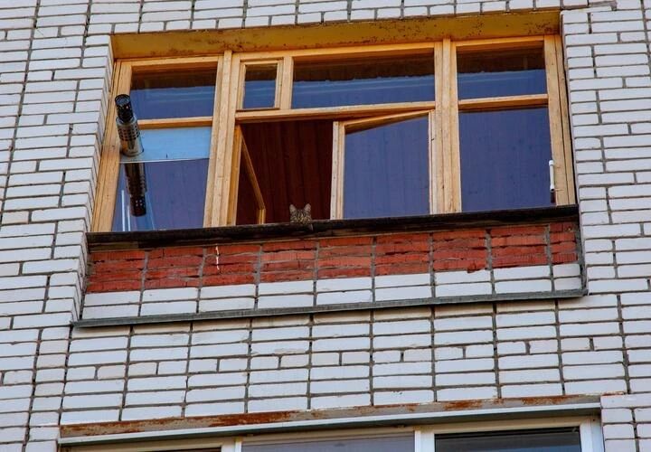 В Краснодаре погиб несовершеннолетний после утечки угарного газа в квартире