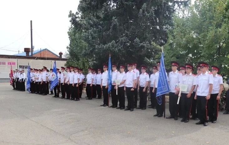 «Кадетский натиск»: сила, воля, братство!