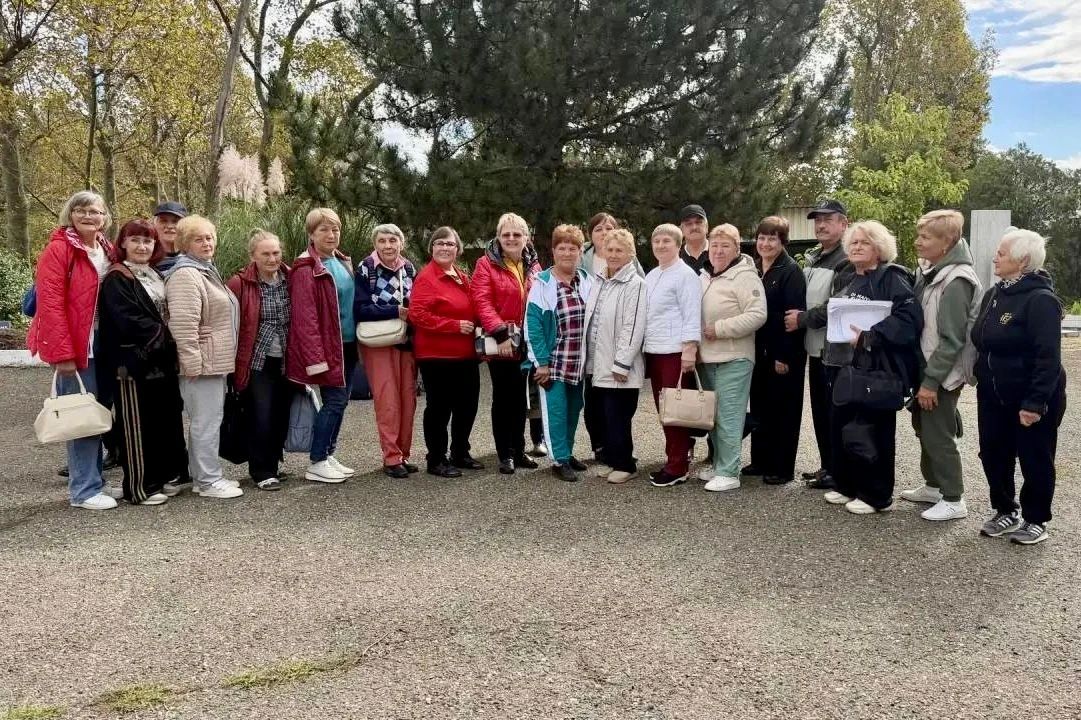 В День пожилого человека 100 краснодарцев старшего поколения отправились на отдых в Сочи