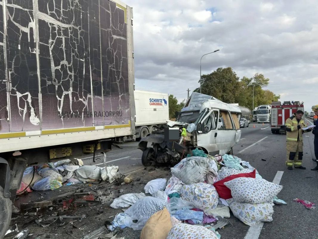 Двое детей и двое взрослых пострадали в аварии с четырьмя автомобилями в Новокубанском районе