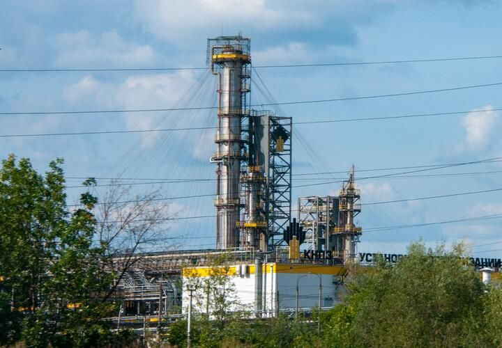 ВСУ атаковали четыре российских НПЗ. О ситуации в нефтеперерабатывающем секторе рассказал вице-премьер Новак
