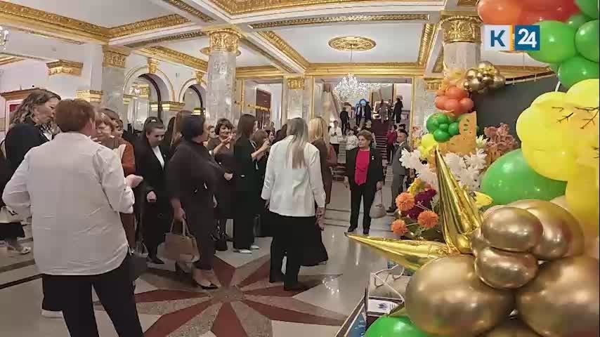 Лучших кубанских педагогов наградил губернатор Вениамин Кондратьев