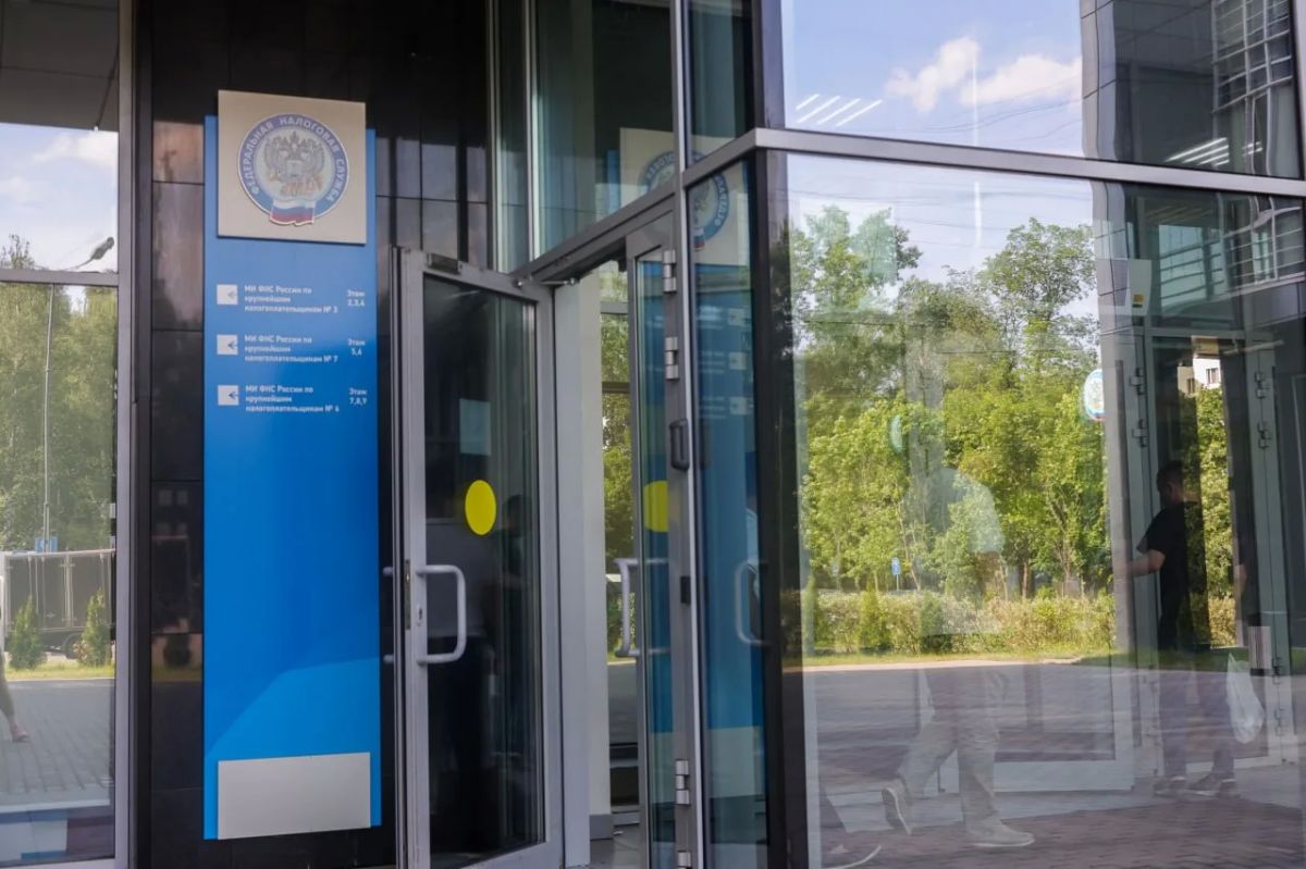 Нагрянули силовики. В Краснодаре силовики провели обыски у бывшей руководительницы одной из городских налоговых инспекций и еще девяти сотрудников