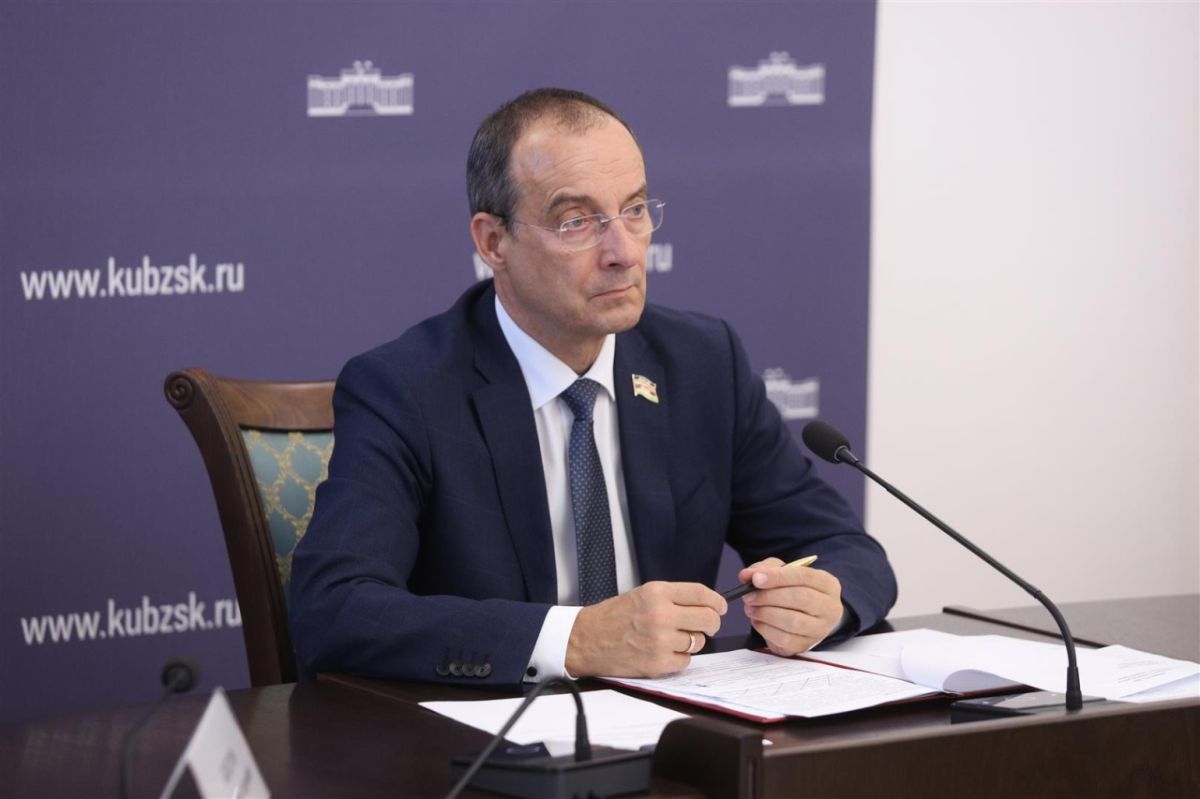Темой планерного совещания депутатов стало вовлечение в оборот неиспользуемой краевой земли