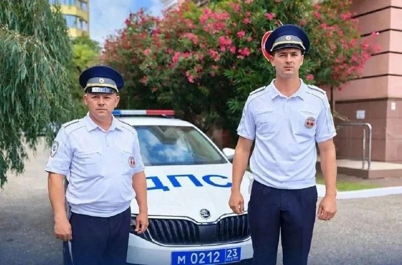 В Лоо сотрудники ДПС помогли матери срочно доставить годовалую дочь в больницу