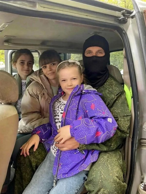 Защитник своей семьи и своей страны!