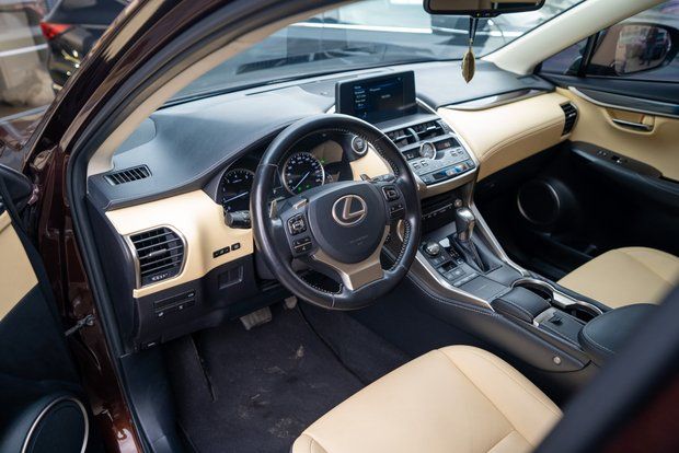 «112»: Житель Кубани лишился 2,8 миллиона рублей при попытке купить Lexus из Китая