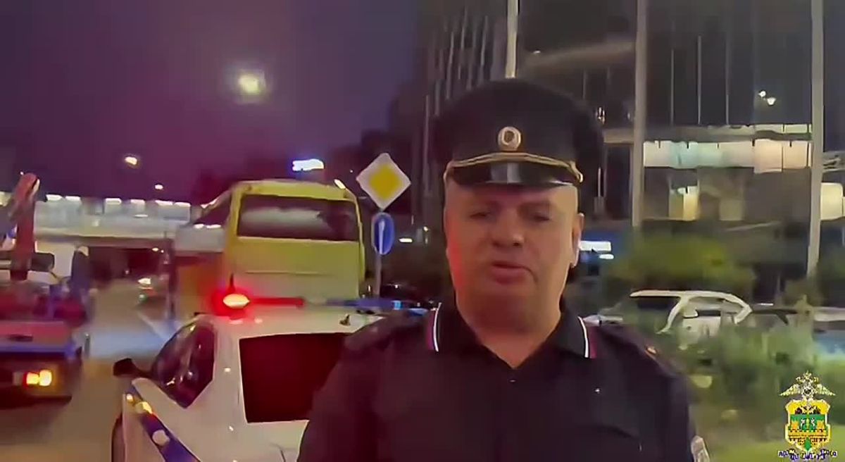 В Сочи водитель скутера погиб в результате столкновения с припаркованным автобусом
